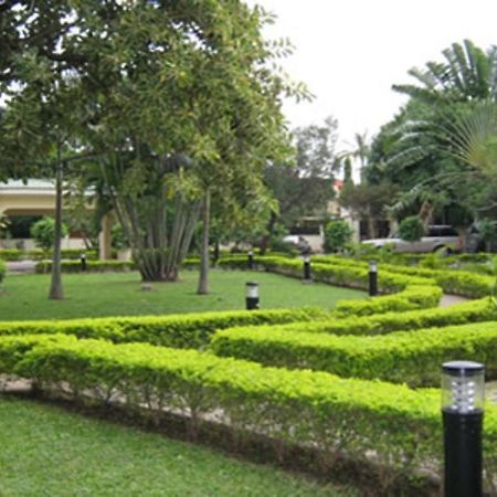 Berkshire Hotel Asokoro Abuja Extérieur photo