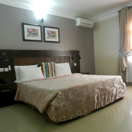 Berkshire Hotel Asokoro Abuja Extérieur photo