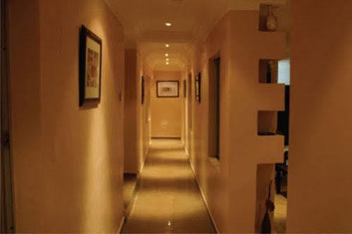 Berkshire Hotel Asokoro Abuja Extérieur photo