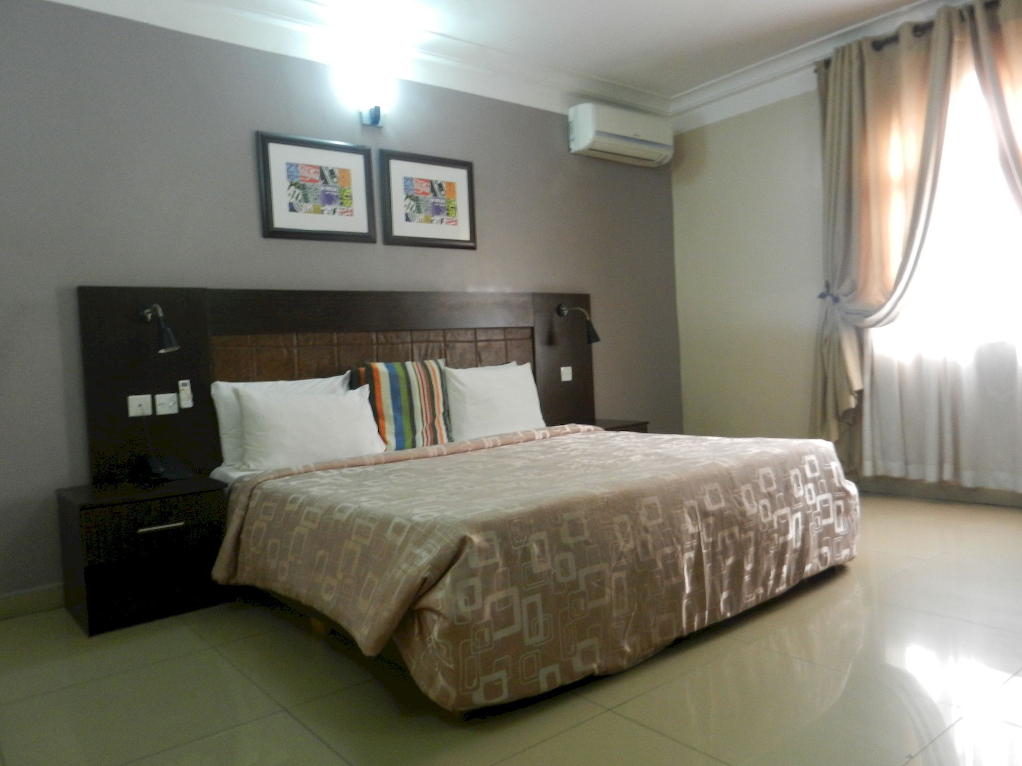 Berkshire Hotel Asokoro Abuja Extérieur photo